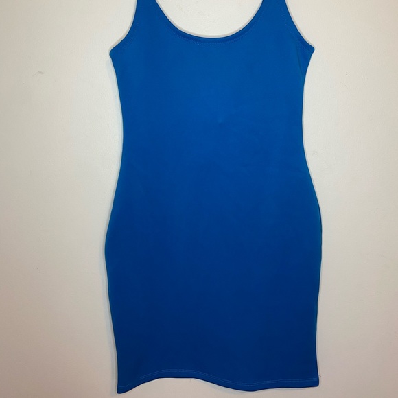 🌸Cute & sexy Revamped body fitted dress - Picture 2 of 4